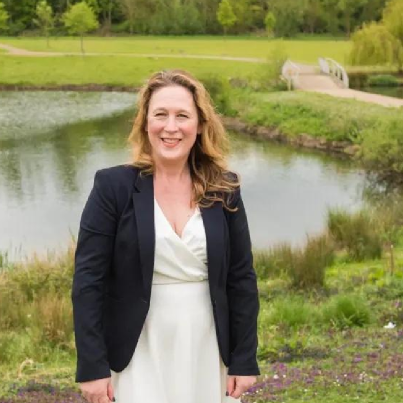 Photo of Emily Darlington MP